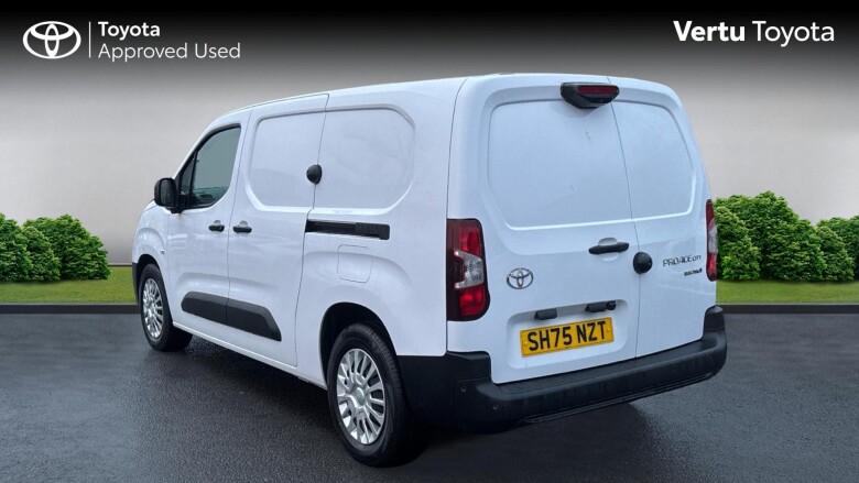 Toyota Proace City L2 Electric Icon Van 50kWh Auto